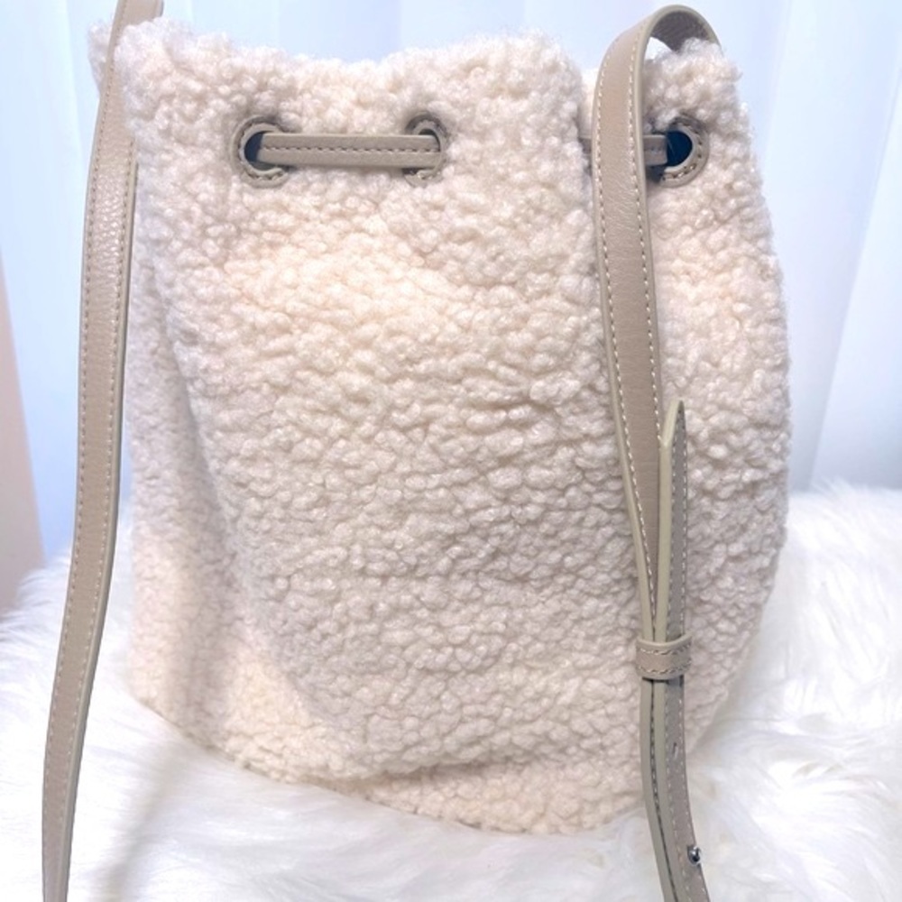 The White Company Sherpa Borg Crossbody Bucket Bag - Picture 11 of 13